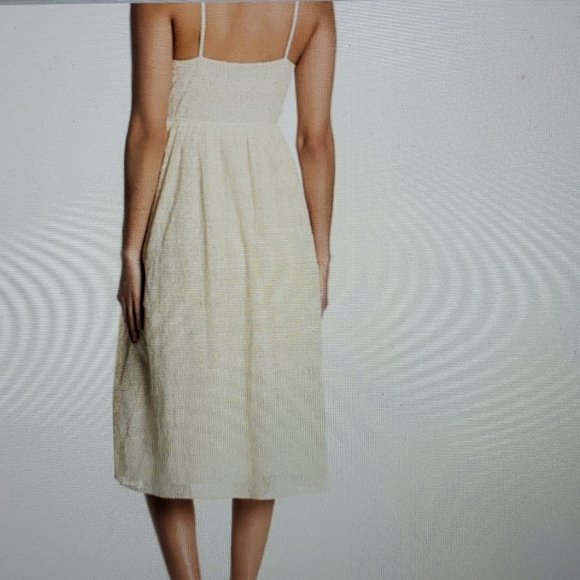 NEW Madewell Ivory Floral Embroidered Wrap Dress - Picture 15 of 16